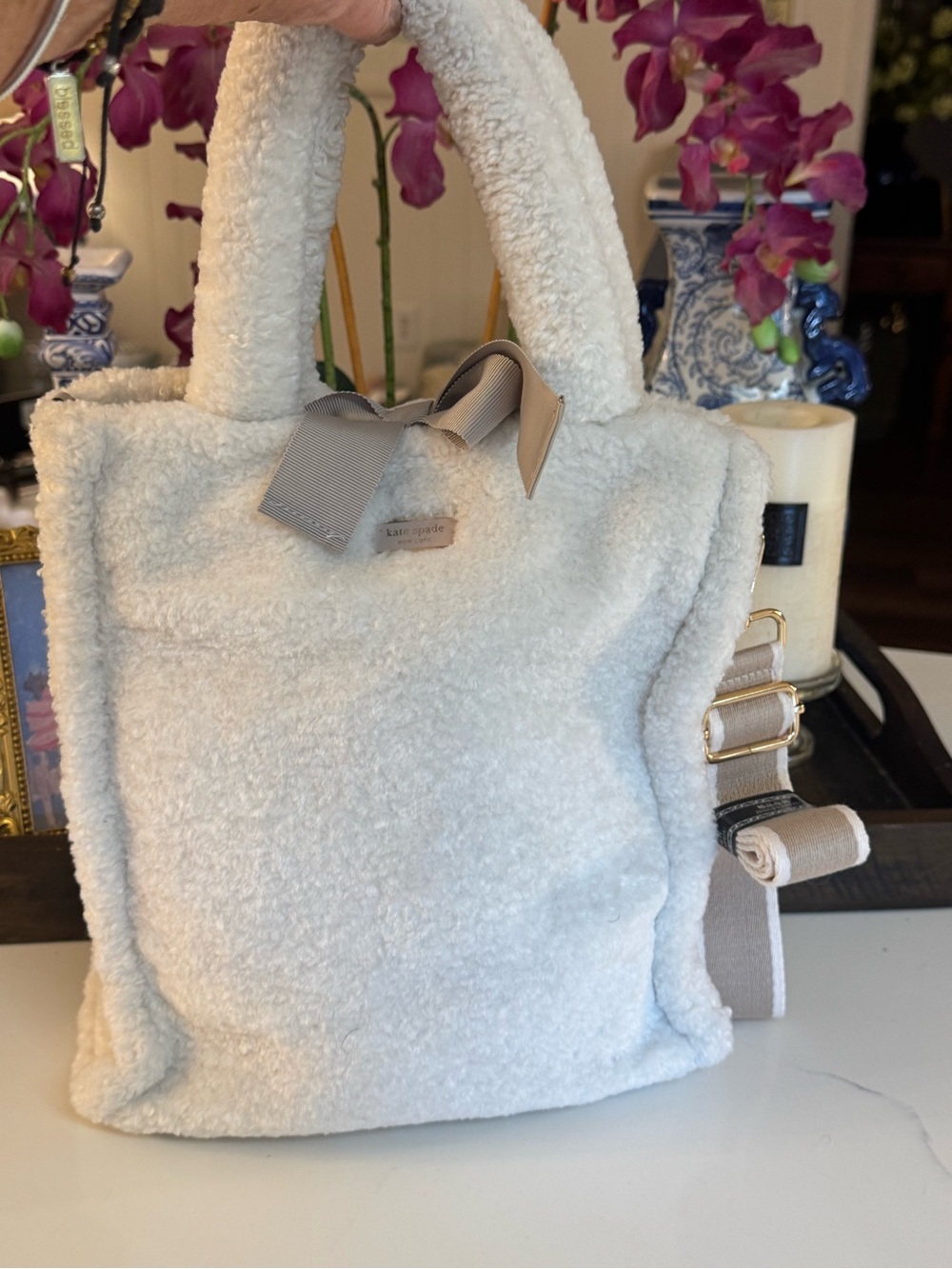 🤍 KATE SPADE ♠️ NEW YORK “SAM FLUFFY”MEDIUM NORTH SOUTH CROSSBODY TOTE!🤍🤍